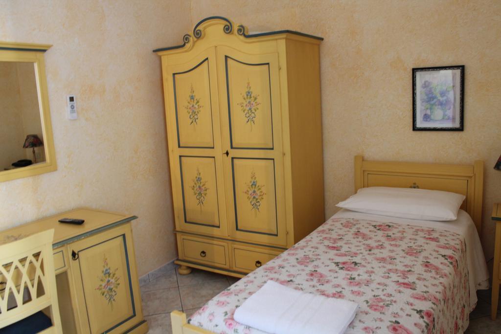 Hotel La Villa Ceccano Bilik gambar