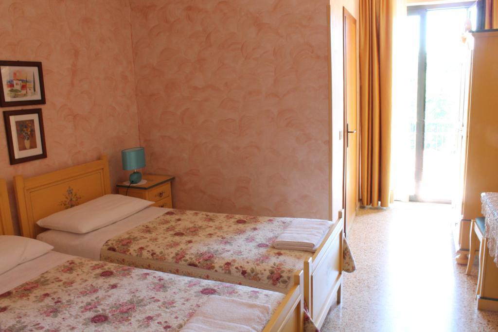 Hotel La Villa Ceccano Bilik gambar