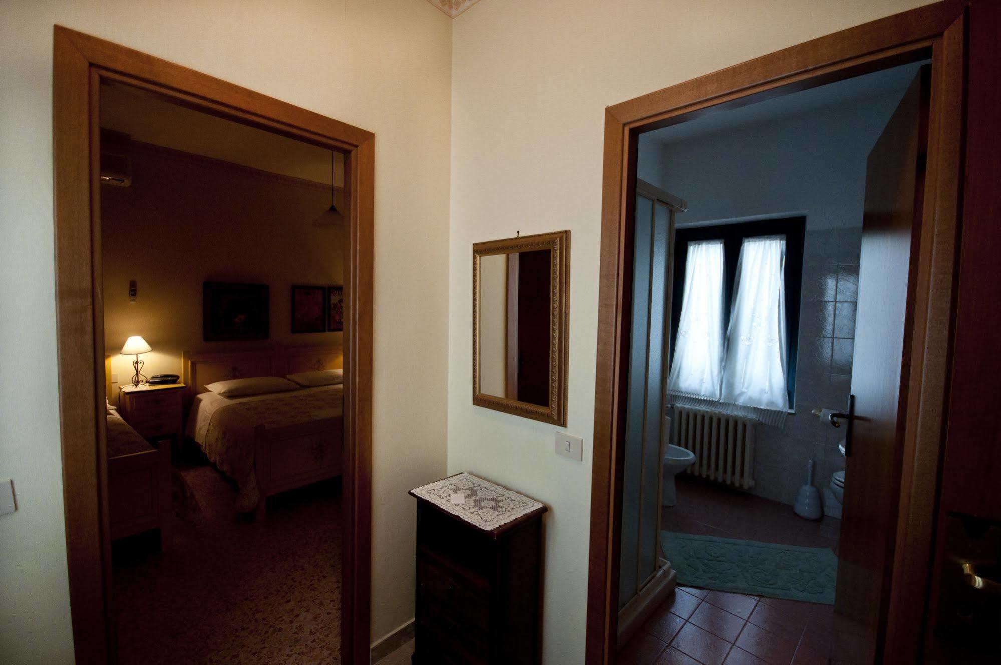 Hotel La Villa Ceccano Luaran gambar